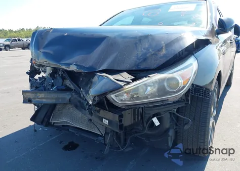 2019 Hyundai Elantra Gt z USA, uszkodzony, nr VIN KMHH35LE4KU117795